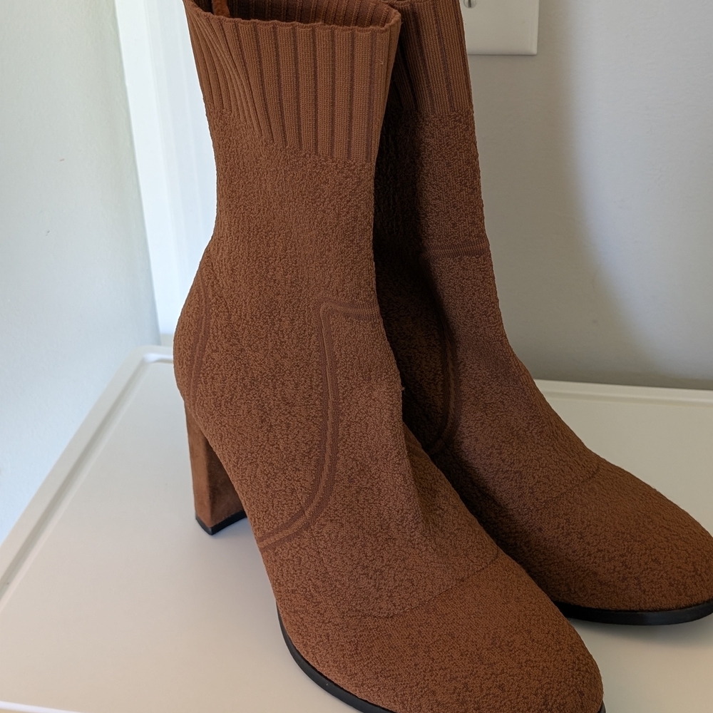 SHEIN Brown Heeled Boots